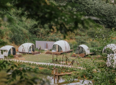 Glamping Thung Lũng – View Bờ Hồ – Lều 3 Người