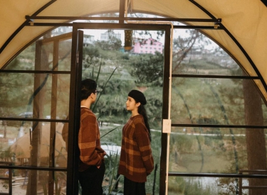 Glamping Đồi Thông – View Bình Minh – Lều 4 Người