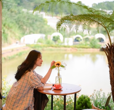 KHÁCH HÀNG  & ĐÀ LẠT THIÊN NHIÊN 